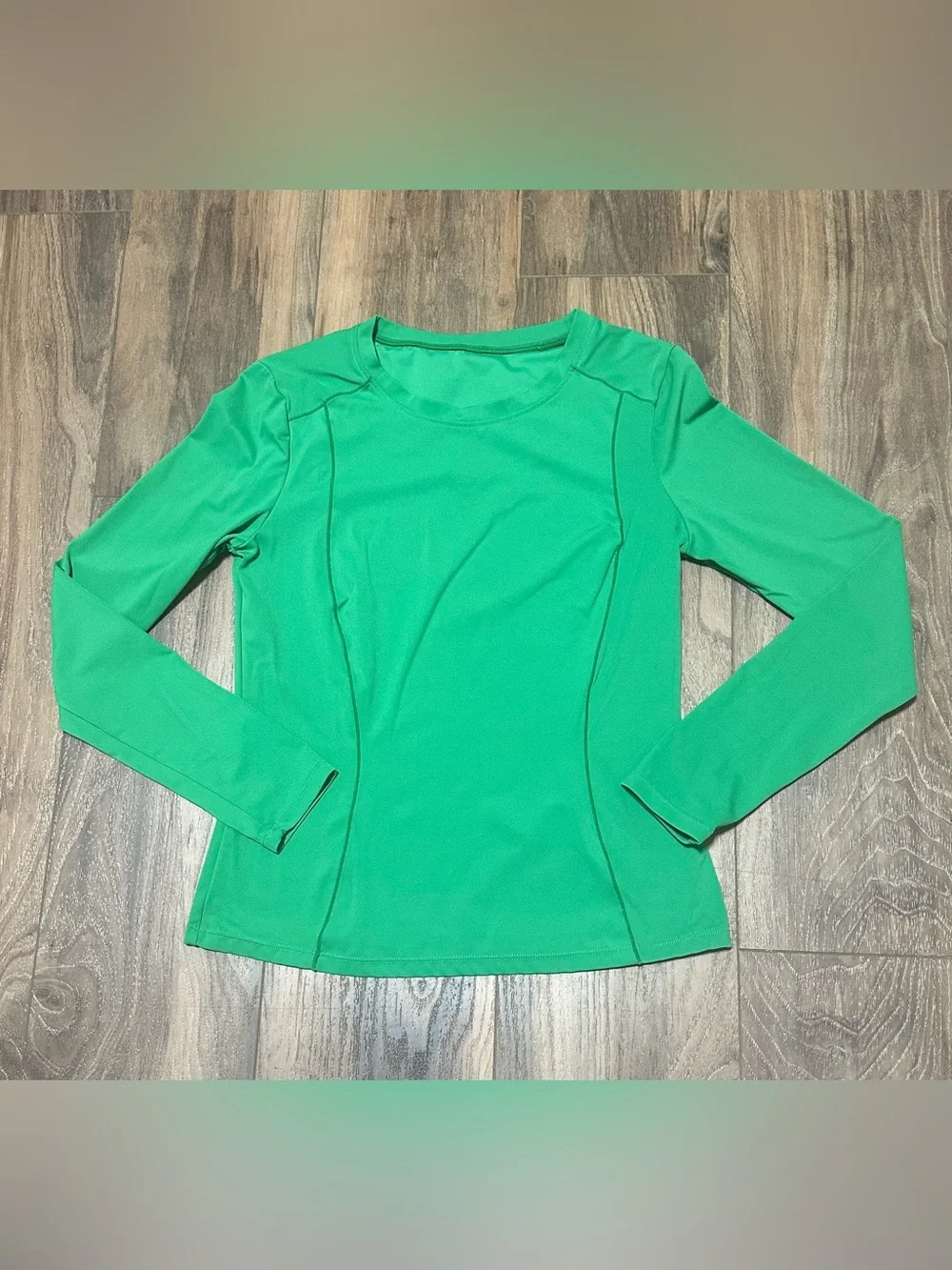 Lululemon Women’s Long Sleeve Athletic Shirt Top Green Small S